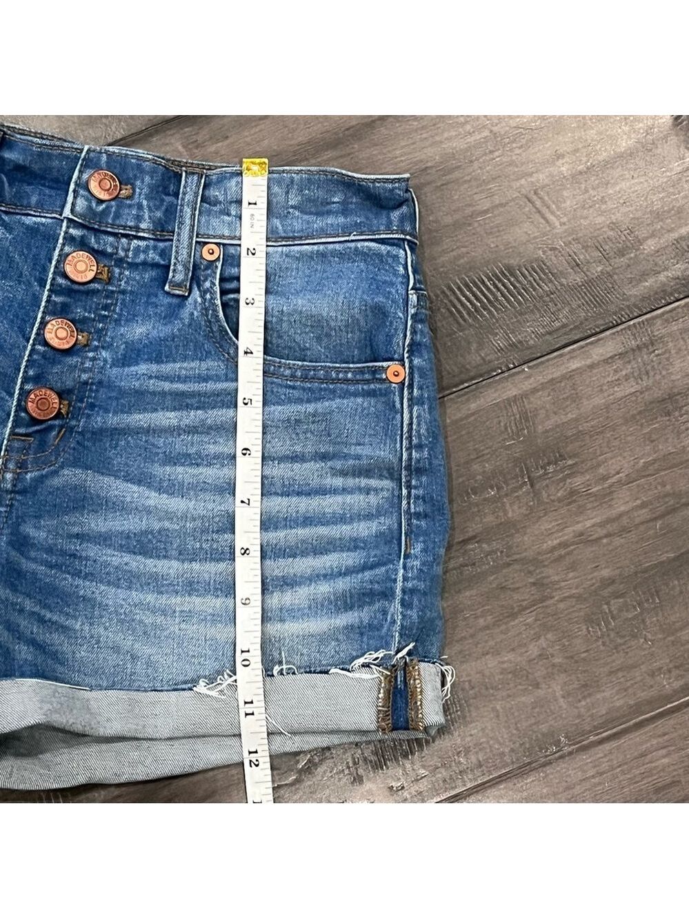 Madewell High Rise Button-Fly Denim Shorts - Size 24 - Picture 8 of 11